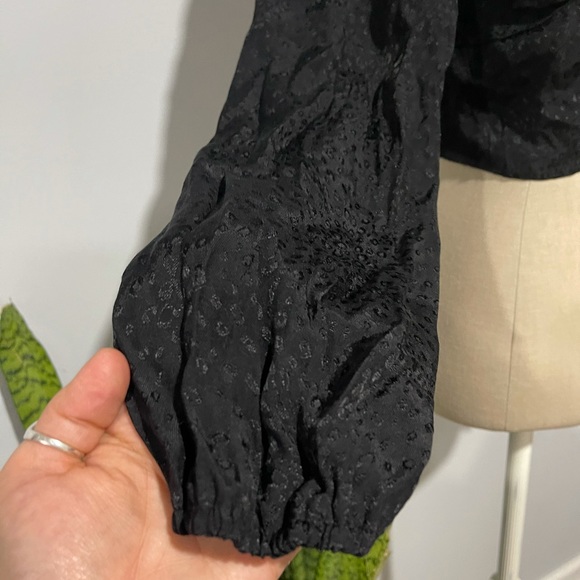 Urban romantic Open back crop long sleeve animal Print top size large - Picture 8 of 12